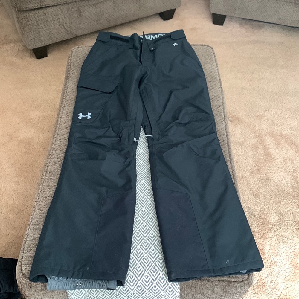 Under Amour Snowboard Pants - Size Small